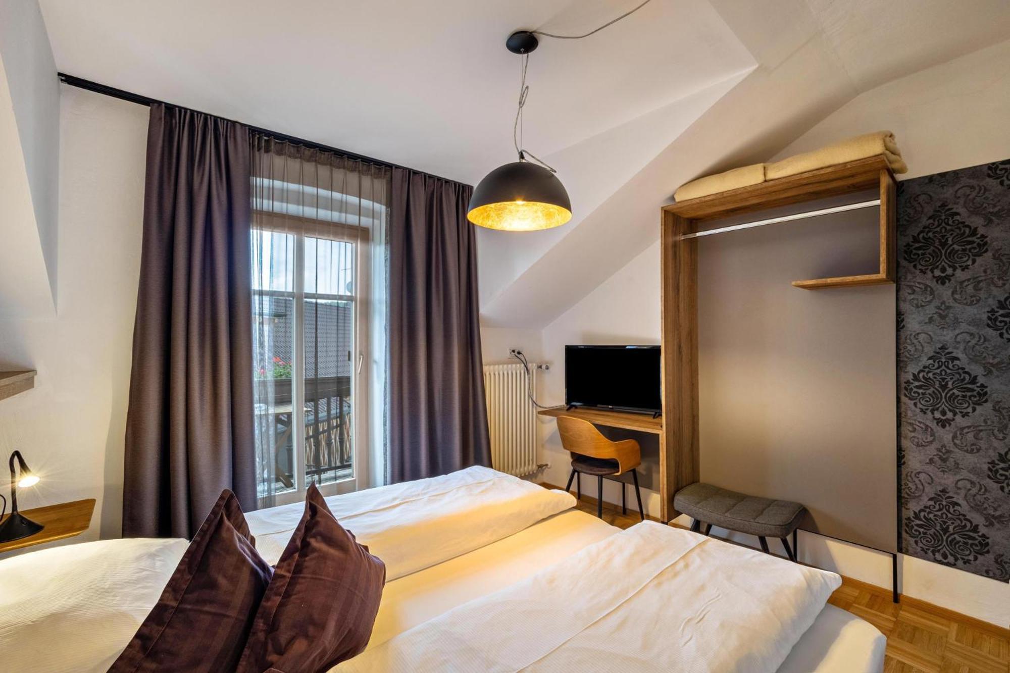Gruenbacher Apartment *